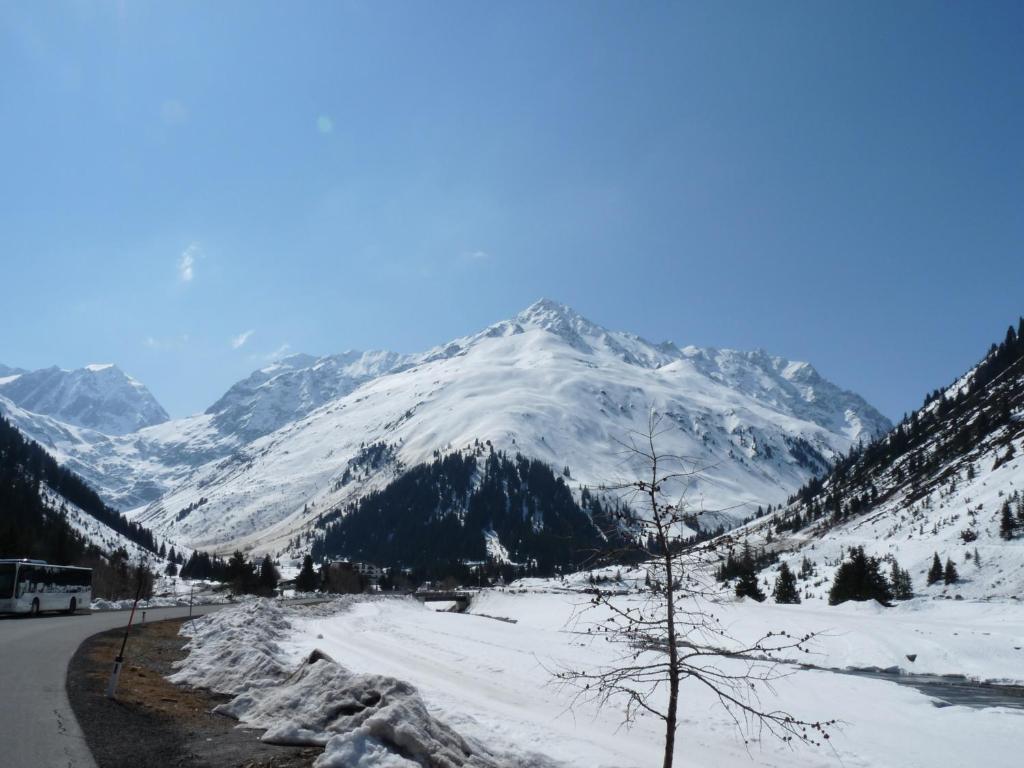 Ferienhotel Bergland Arzl im Pitztal Eksteriør bilde